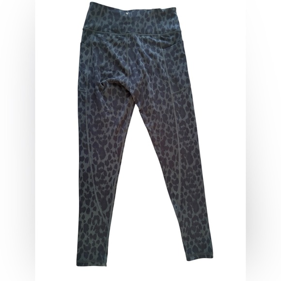 Victoria's Secret Black Leopard Print Leggings - Picture 6 of 6